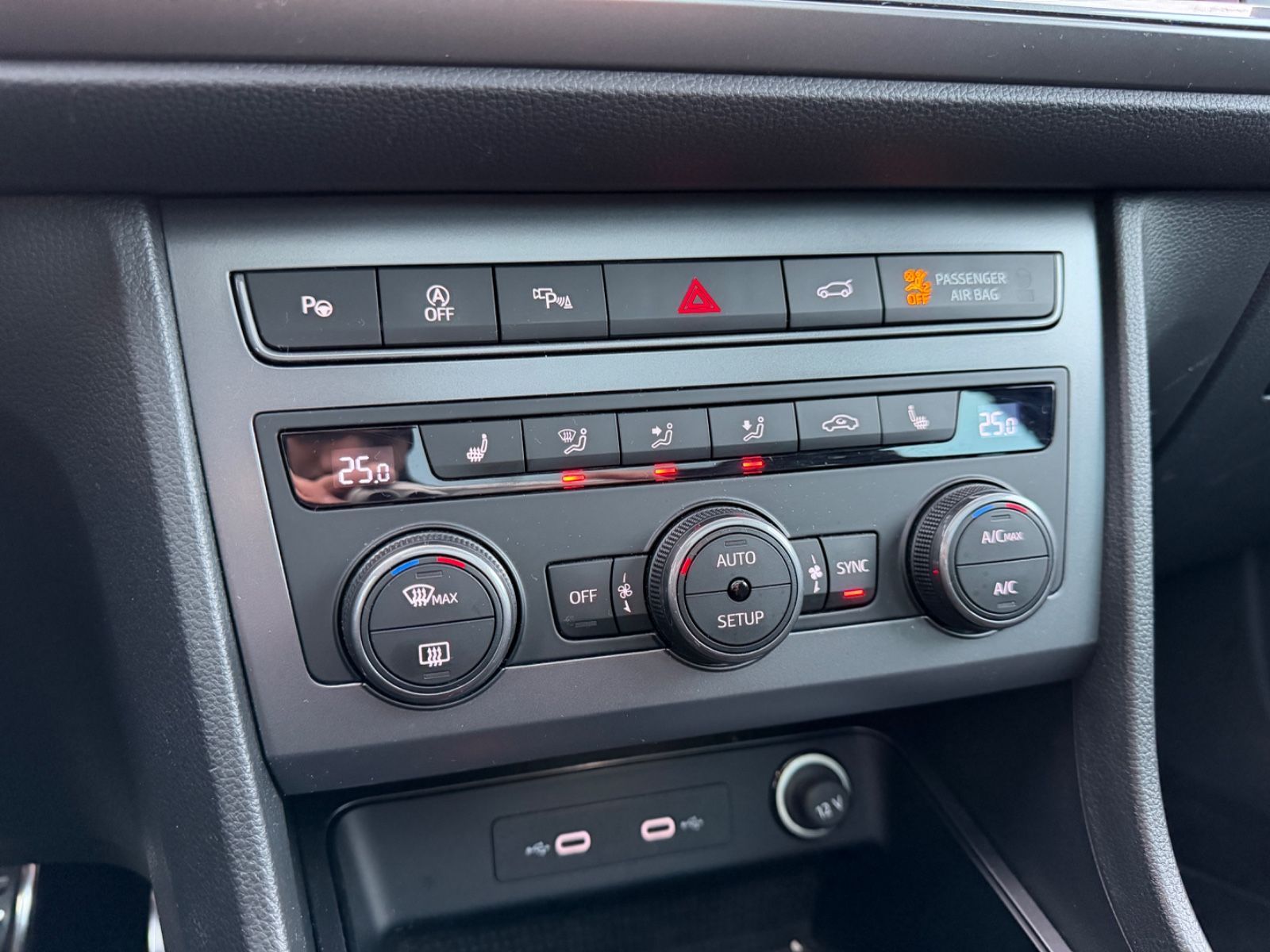 Fahrzeugabbildung CUPRA Ateca 360*BREMBO*PANO*BEATSAUDIO*MEMORY*LED