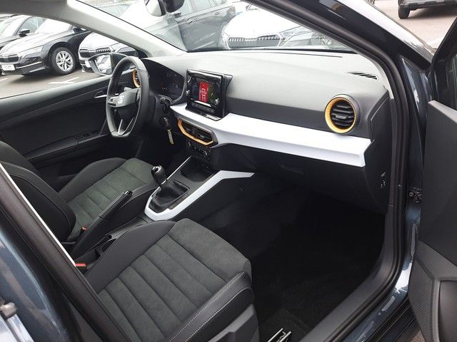 Fahrzeugabbildung Seat Arona Style 1.0TSI LED SitzHz 18"Alu Klimaaut.