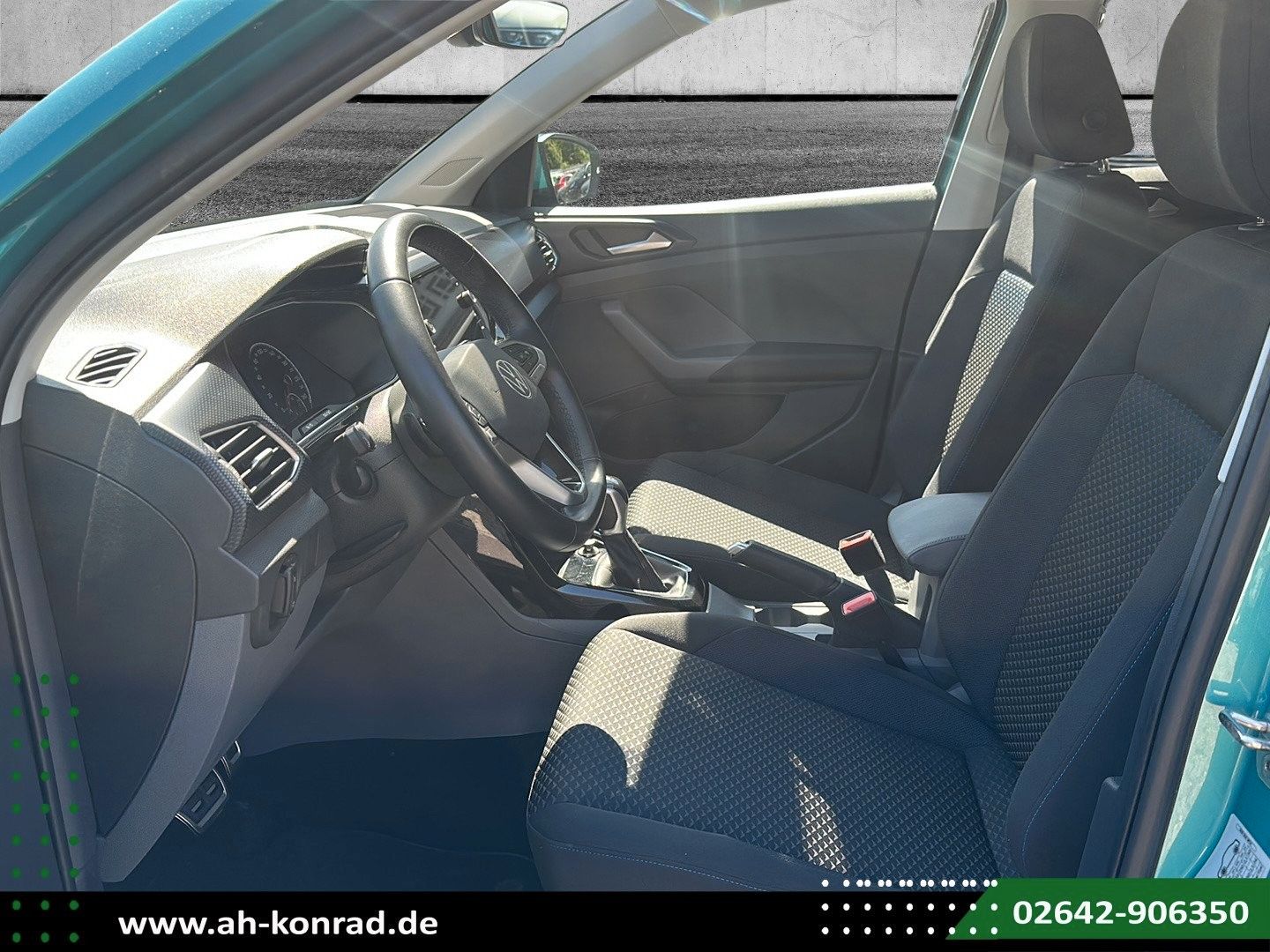 Fahrzeugabbildung Volkswagen T-Cross Life UNITED 1.0 TSI *RLINE*ASSIST*PDC*