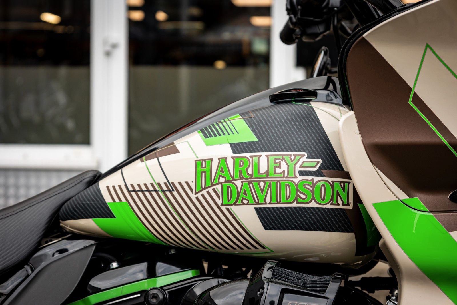 Fahrzeugabbildung Harley-Davidson FLTRXST Road Glide ST - Clubstyle - Kesstech -