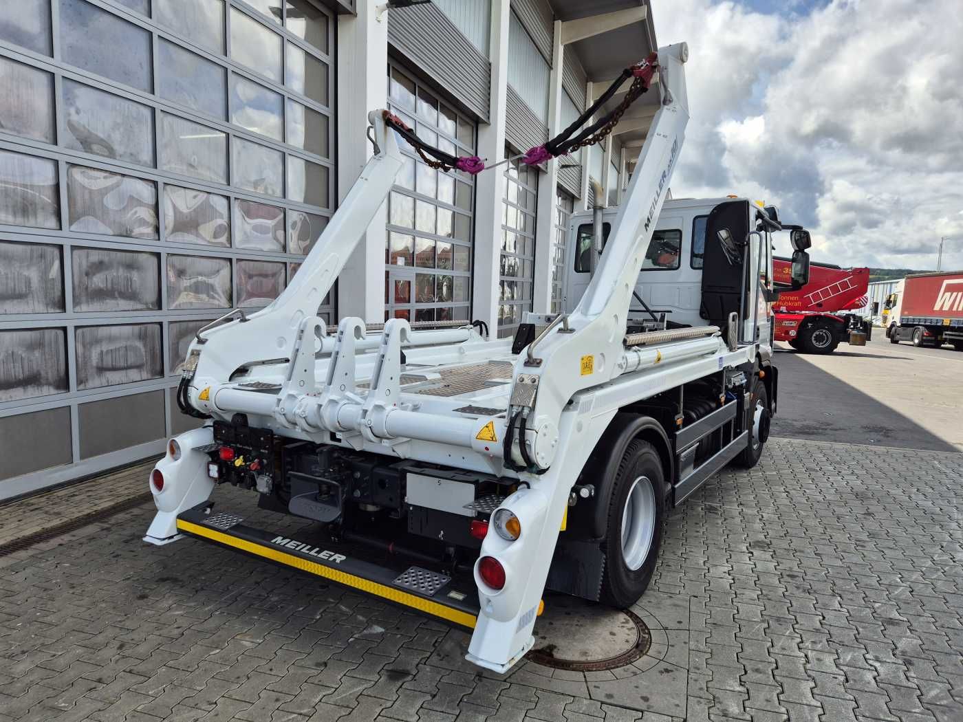 Fahrzeugabbildung Iveco Eurocargo ML160E32/P Meiller AK 10. T Funk AHK