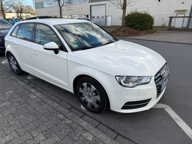 Audi A3 Sportback Attraction 1.2 Navi 2.Hand