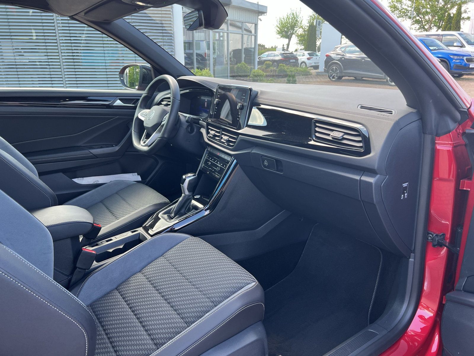 Volkswagen T-Roc - Bild 17