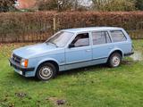 Opel Kadett D Caravan LUXUS - Opel Kadett: Kombi, C