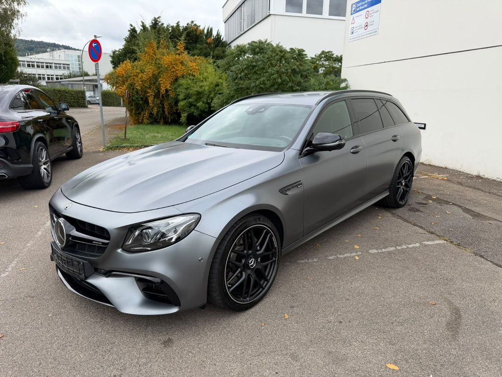 Image of Mercedes-Benz E 63 AMG