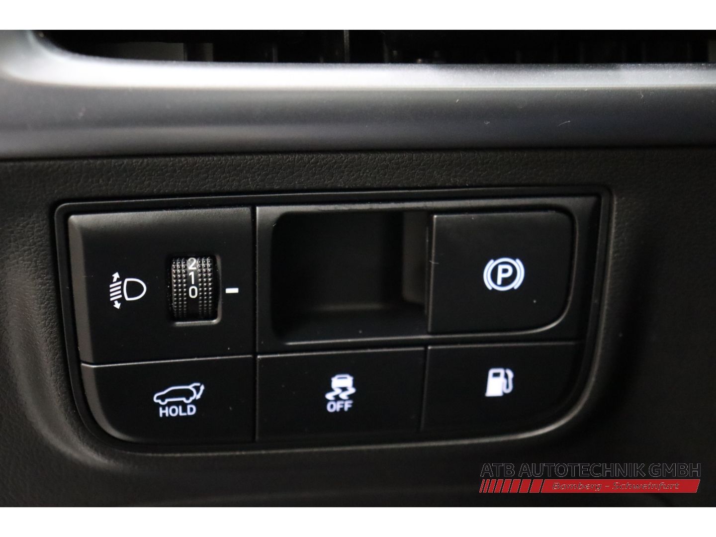 Fahrzeugabbildung Hyundai Tucson Trend PHEV 1.6 T-GDi 6-AT 4WD Navi Digita