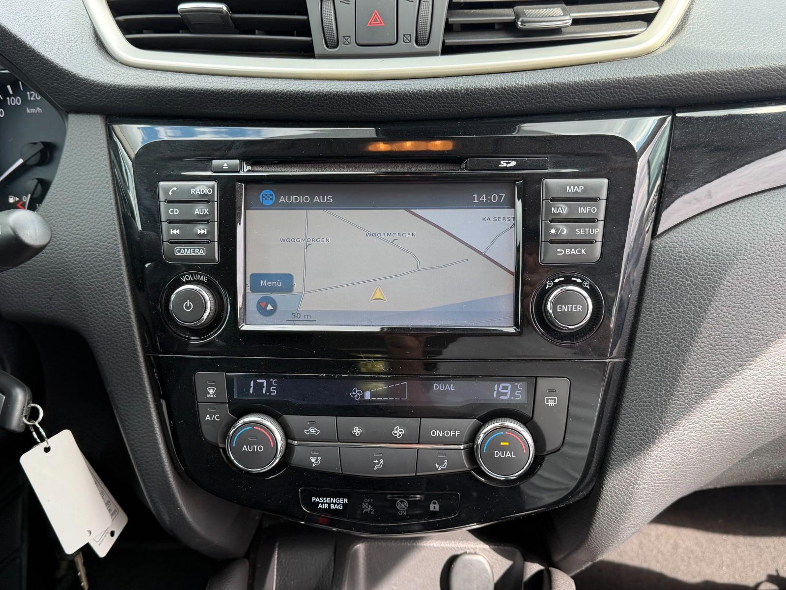 Nissan Qashqai Acenta/R-Kamera/SHZ/PDC/1.Ha/ZV/Eu5/AHK