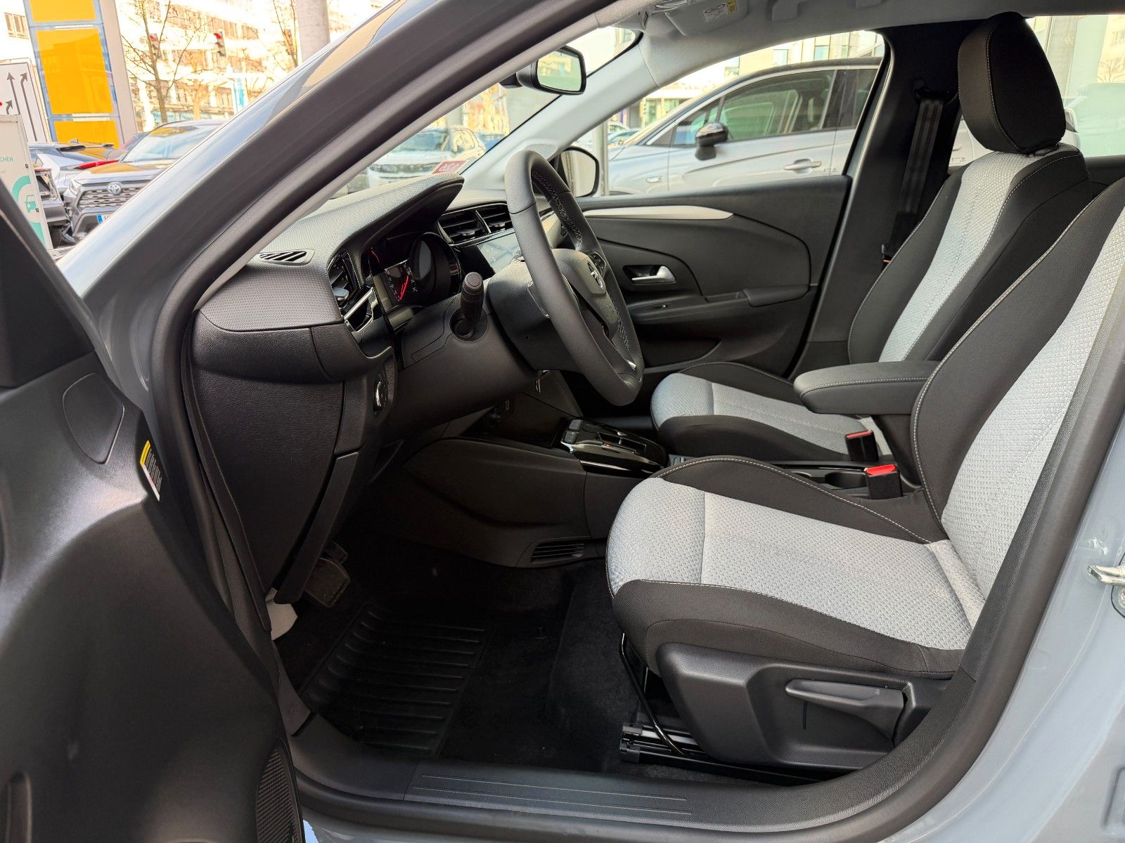 Fahrzeugabbildung Opel Corsa F Edition 110PS Hybrid Automatik/LED!