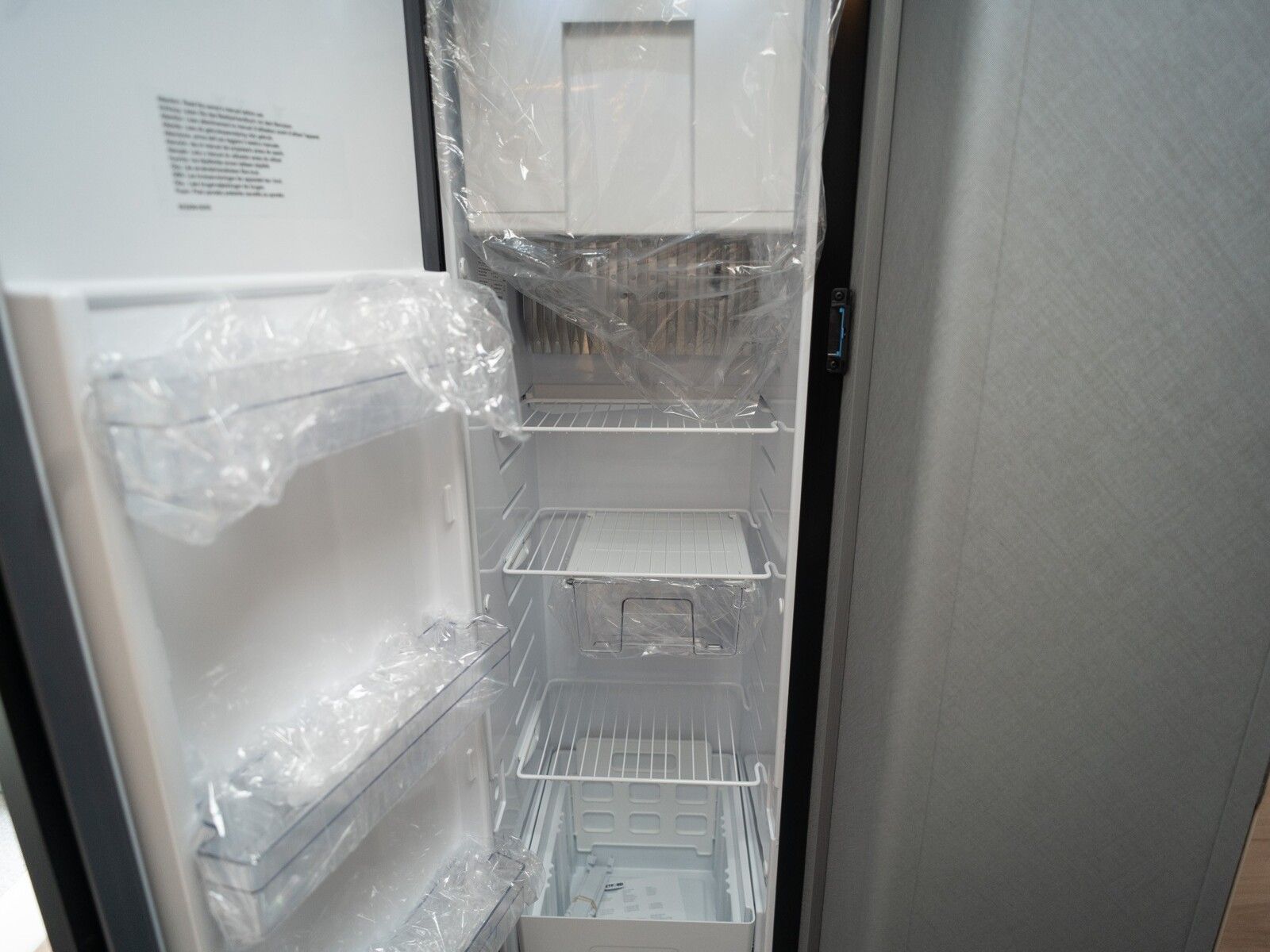 Fahrzeugabbildung Dethleffs Just Camp Active T 7052 EB Automatik*Hubbett