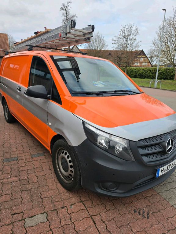 Image of Mercedes-Benz Vito