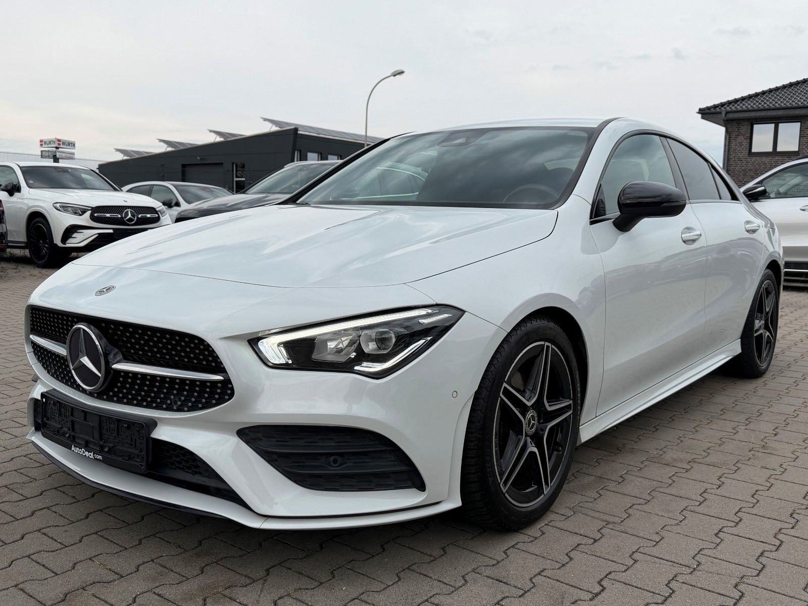 Mercedes-Benz CLA 180d AMG Line Night-Paket Ambient light