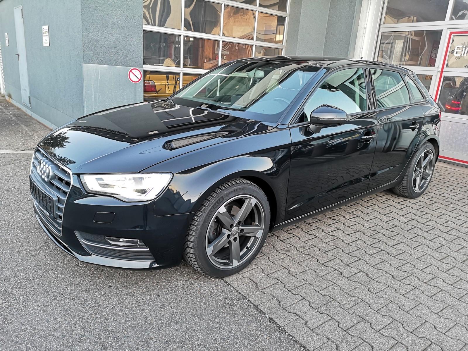 Audi A3 2.0 TDI Sportback S-Tronic NAVI PDC Xenon ALU