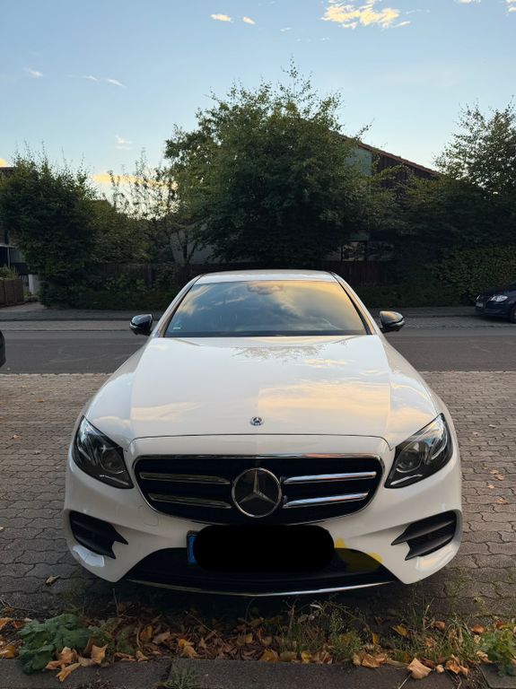 Image of Mercedes-Benz E 300