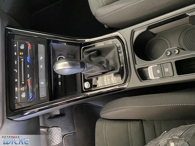 Touran 1.5 TSI DSG Highline NAVI KLIMA 7 SITZE