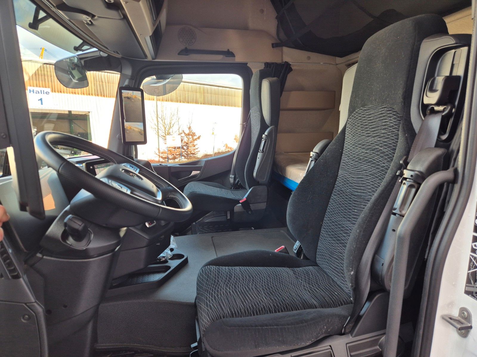 Fahrzeugabbildung Mercedes-Benz Actros 2545 L 6x2 Hiab L-HIPRO 235 DLS-3