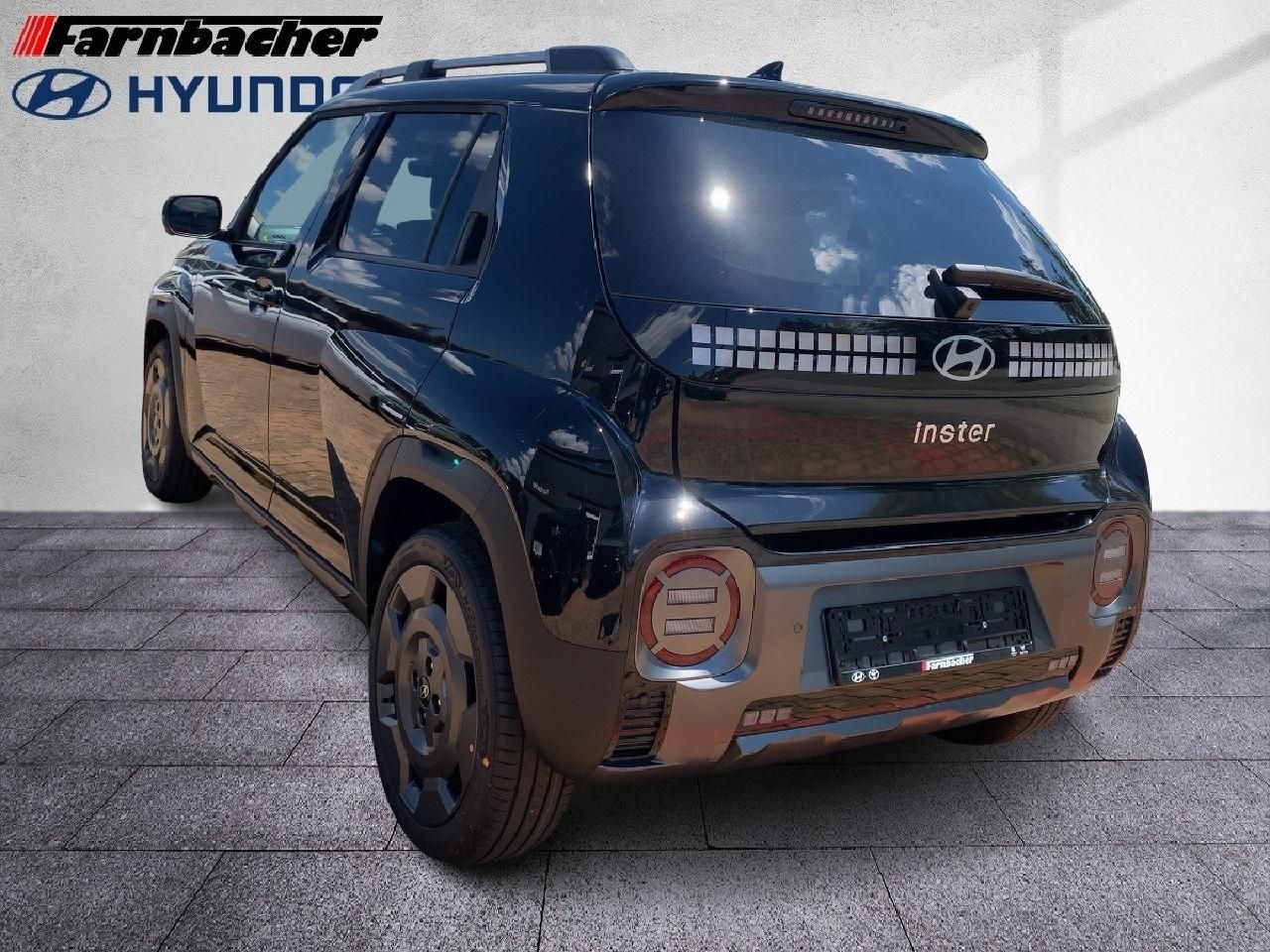 Fahrzeugabbildung Hyundai INSTER E 49kWh Cross Assistenz Glas-Schiebedach*