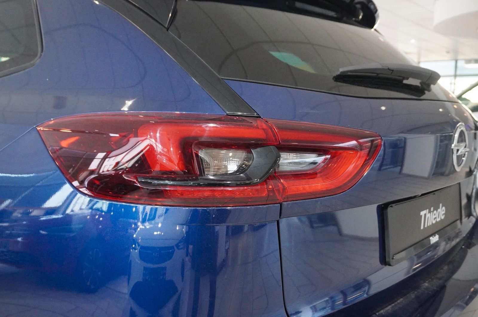 Fahrzeugabbildung Opel Insignia B ST 2.0D ULTIMATE NAVI/OPC/KAMERA/AHK