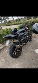 Yamaha R1 RN49 - YAMAHA R1