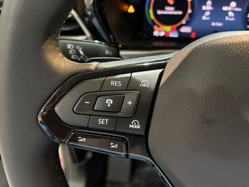 Ford Grand Tourneo Connect PHEV Titanium