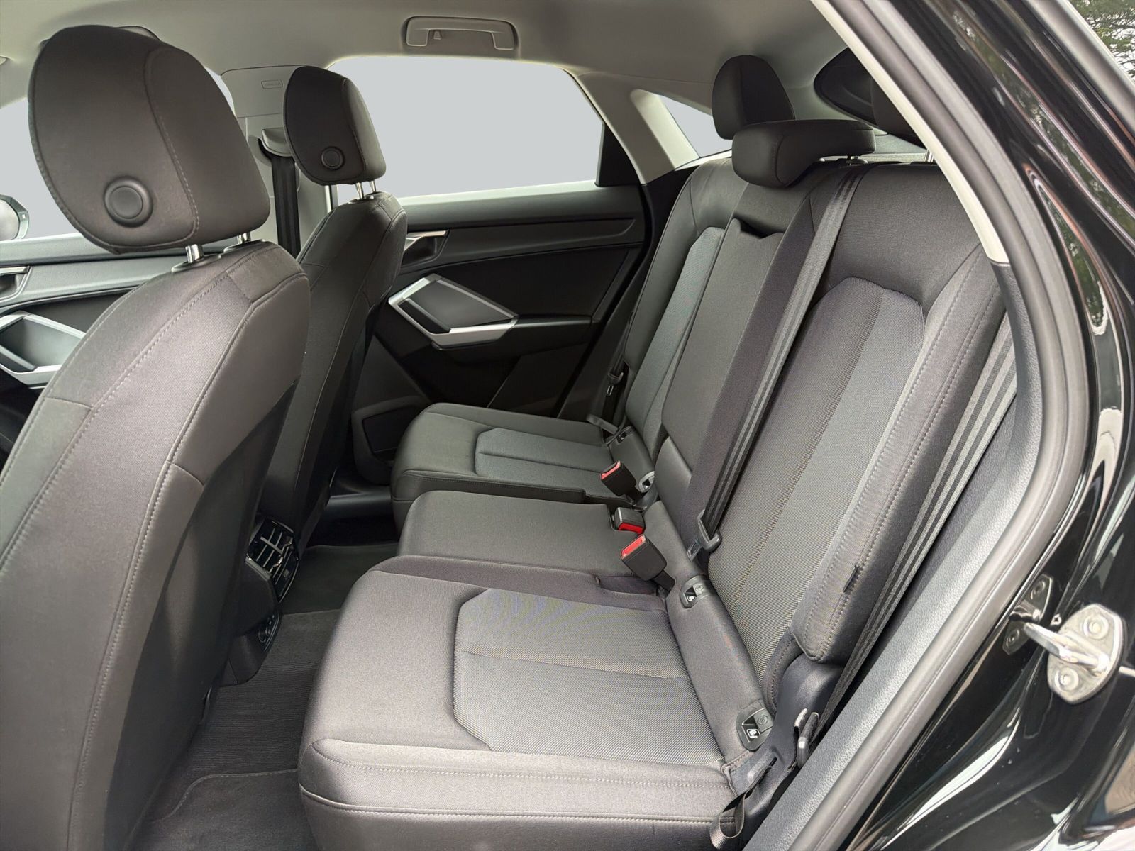 Audi Q3 Sportback 2.0 35 TDI S tronic S line ACC/Kame foto 11