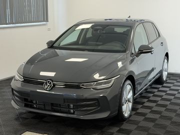 Volkswagen Golf - 2