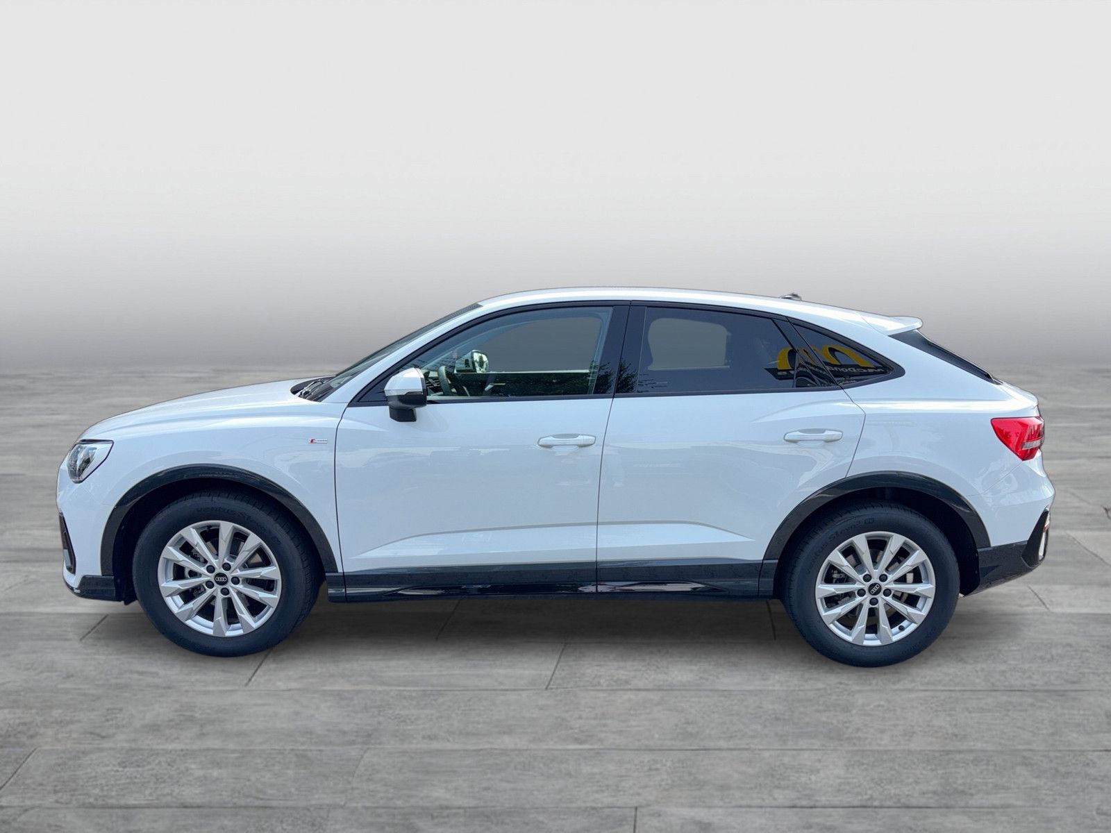 Audi Q3 Sportback 35TFSI S line Black ACC AHK Navi foto 2