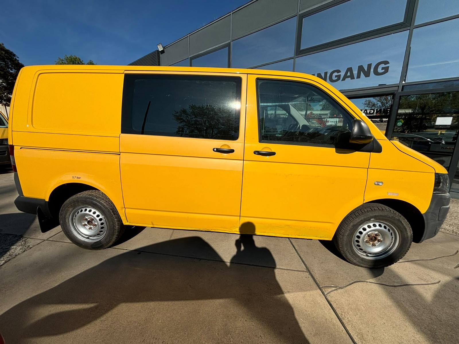 VOLKSWAGEN T5 - TRANSPORTER - 84 CV - BVM - AIDE AU STATIONNEMENT
