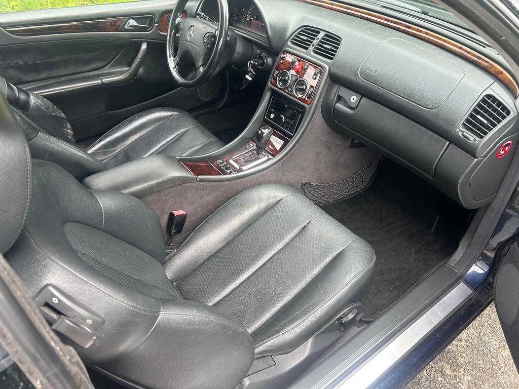Mercedes-Benz CLK 200