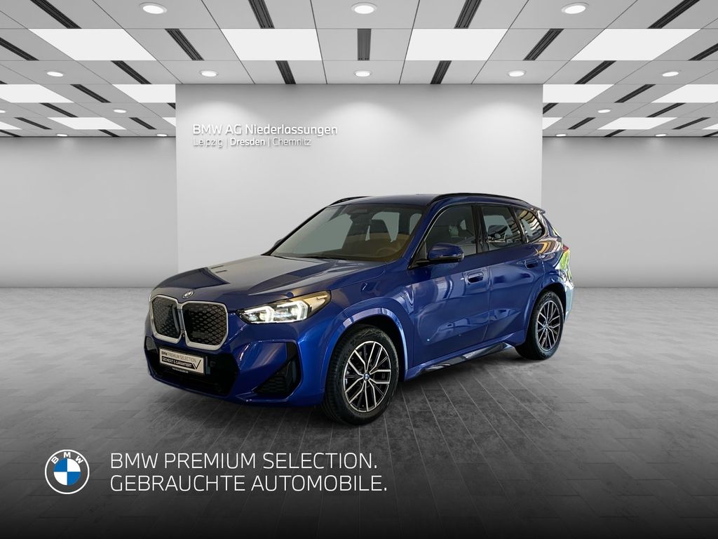 BMW iX1 xDrive30 M Sport AHK Driv.Assist.Prof LED