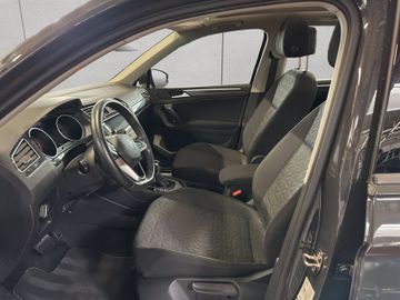 Volkswagen Tiguan - 10