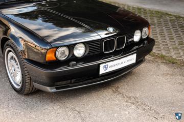 صورة مصغرة 40 لـ 1990 BMW M5