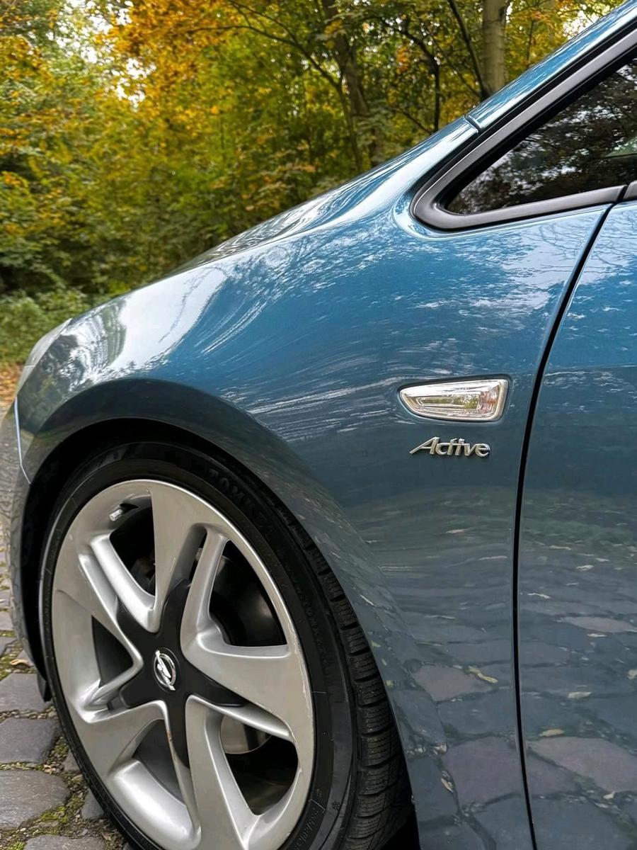 Opel Astra 2013 — photo 9