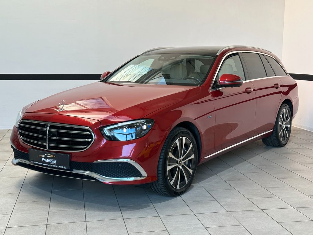 Image of Mercedes-Benz E 300