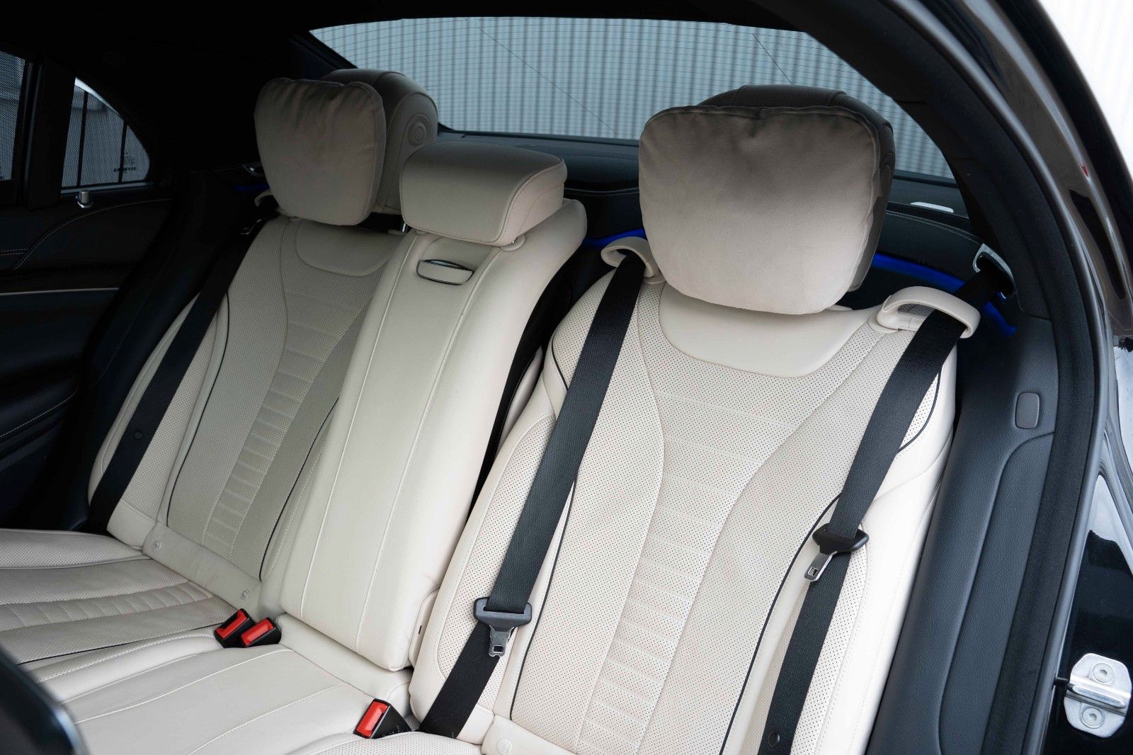 Fahrzeugabbildung Mercedes-Benz S 400D L 4M LANG AMG PANO BURM CHAUF FOND  MEMO