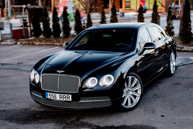 Bentley Flying Spur 6.0 W12