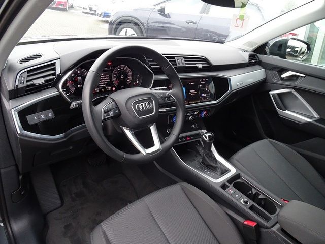 Q3 35 TDI S-tronic - LED / Navi Plus / AHZV