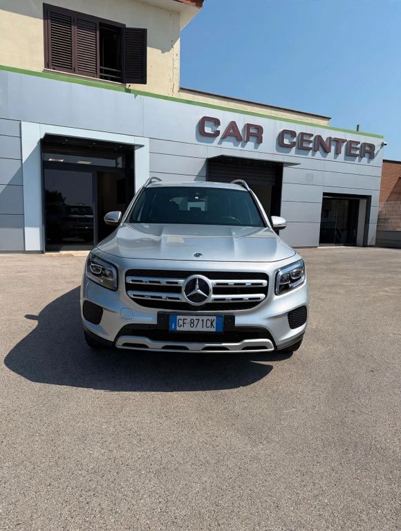 Image of Mercedes-Benz GLB 180