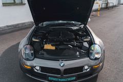 Fahrzeugabbildung BMW Z8 Roadster Alpina/Stratusgrau/Performance Paket