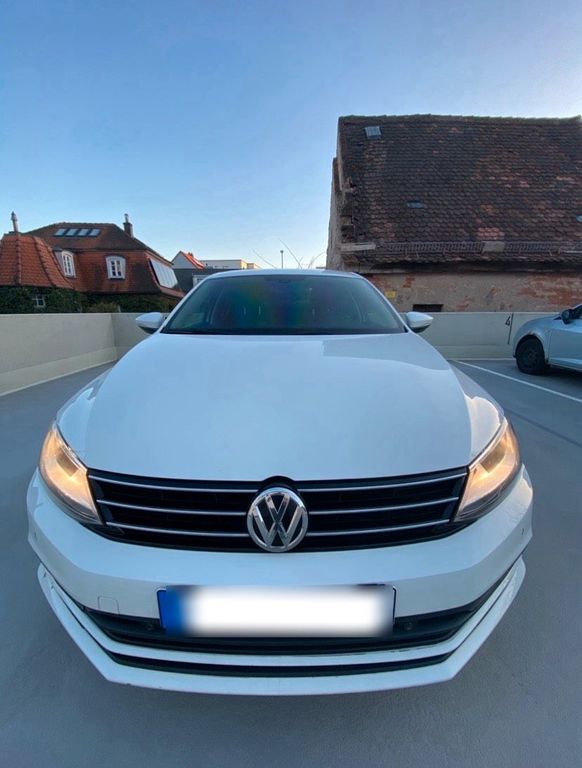 Image of Volkswagen Jetta