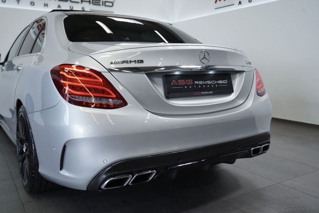Mercedes Benz C 63 Amg