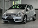 Mercedes-Benz A 180 Avantgarde COMAND PDC+KLIMA+SITZHEIZUNG+++ - Mercedes-Benz A-Class: Silber