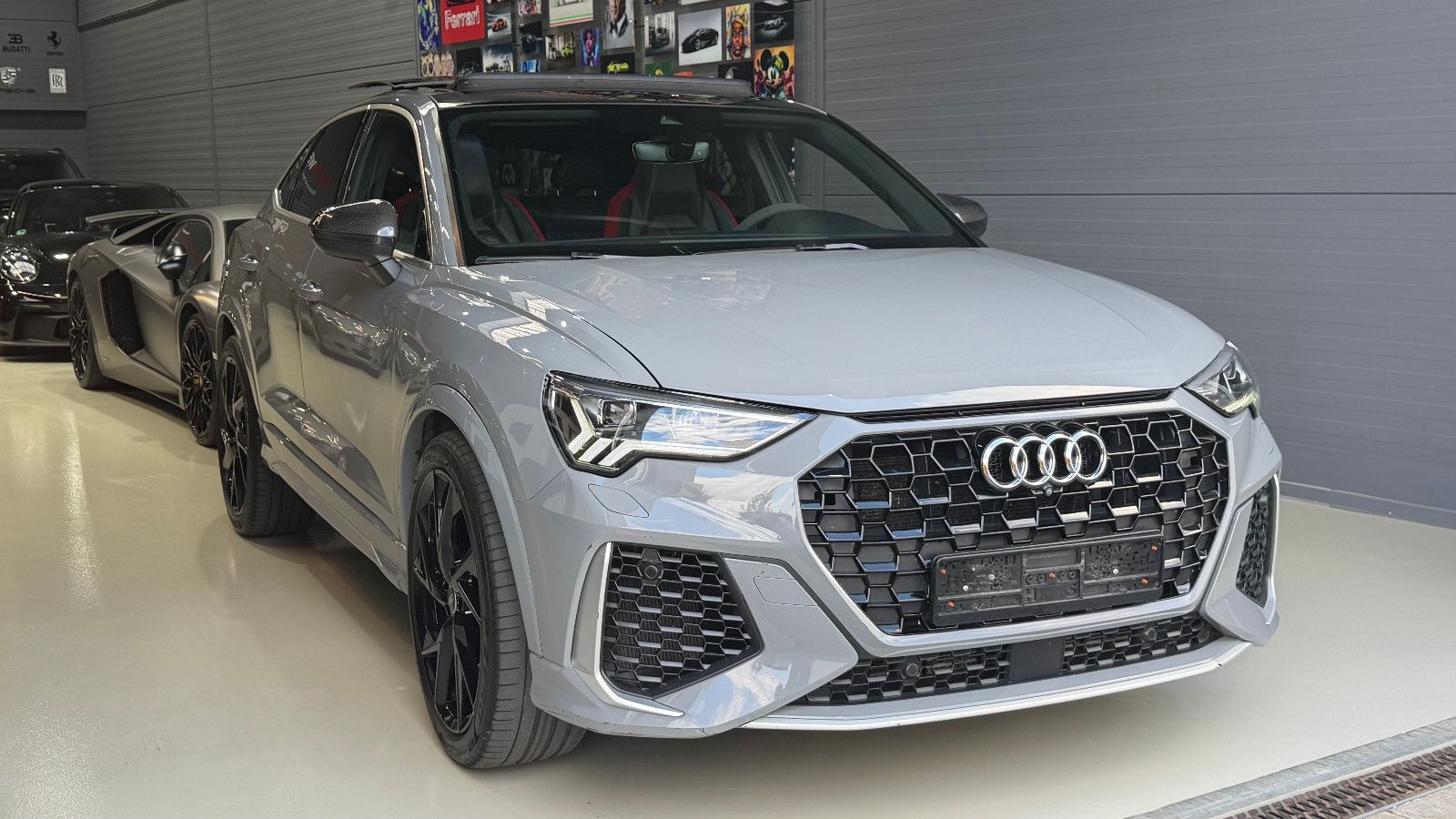 AUDI RSQ3 Hauptfoto