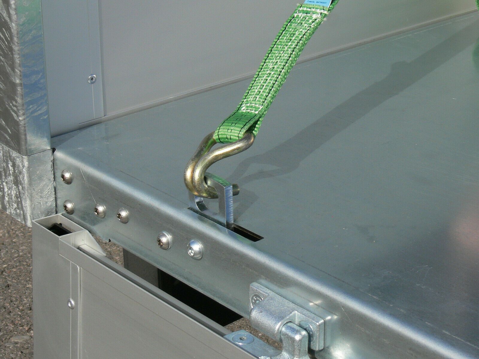 Fahrzeugabbildung Unsinn WEB 30 (WEB HK) Heckkipper m. Handpumpe 1300 kg