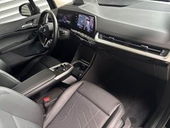 Fahrzeugabbildung BMW 218d Active Tourer Luxury Line