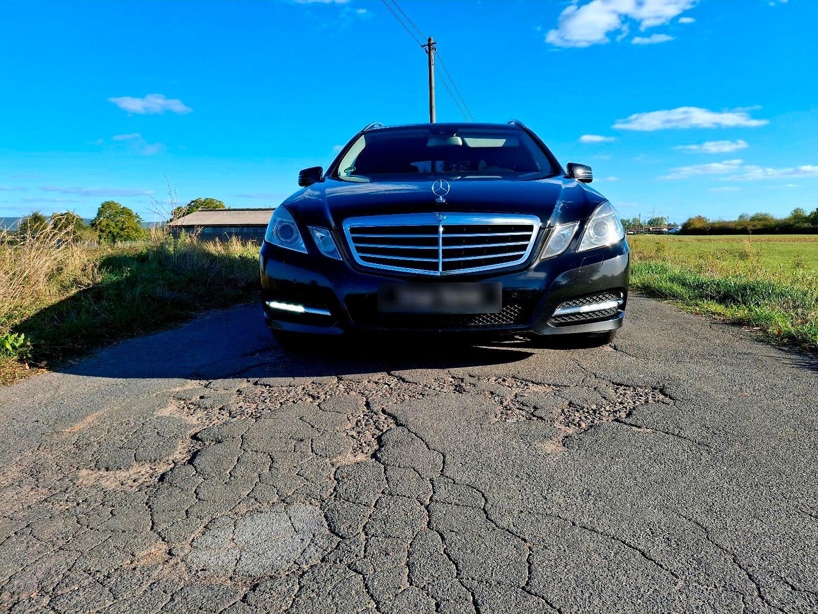 Mercedes-Benz E350 2013 — rear view