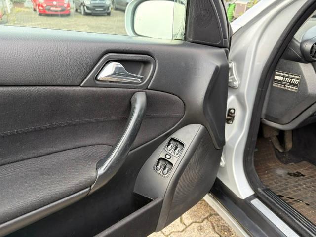 Mercedes-Benz C180 2007 — photo 18