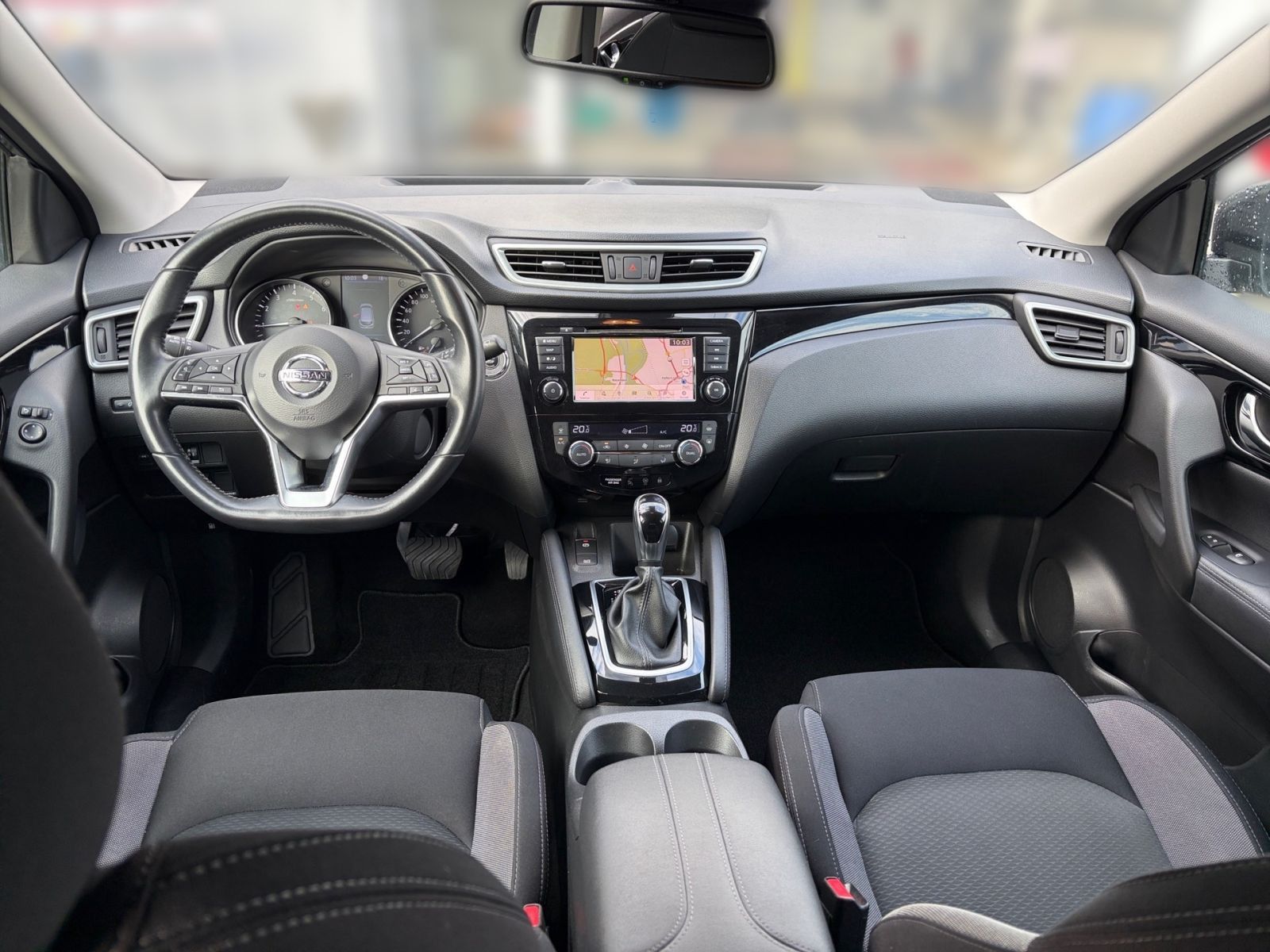 Fahrzeugabbildung Nissan Qashqai 1.3 DIG-T 117 kW N-Connecta*360°Kamera*N