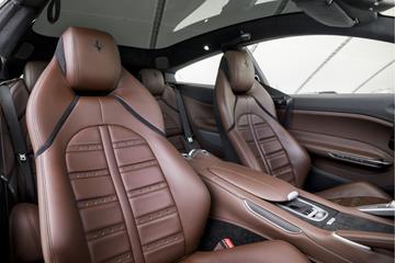 صورة مصغرة 32 لـ 2017 Ferrari GTC4LUSSO