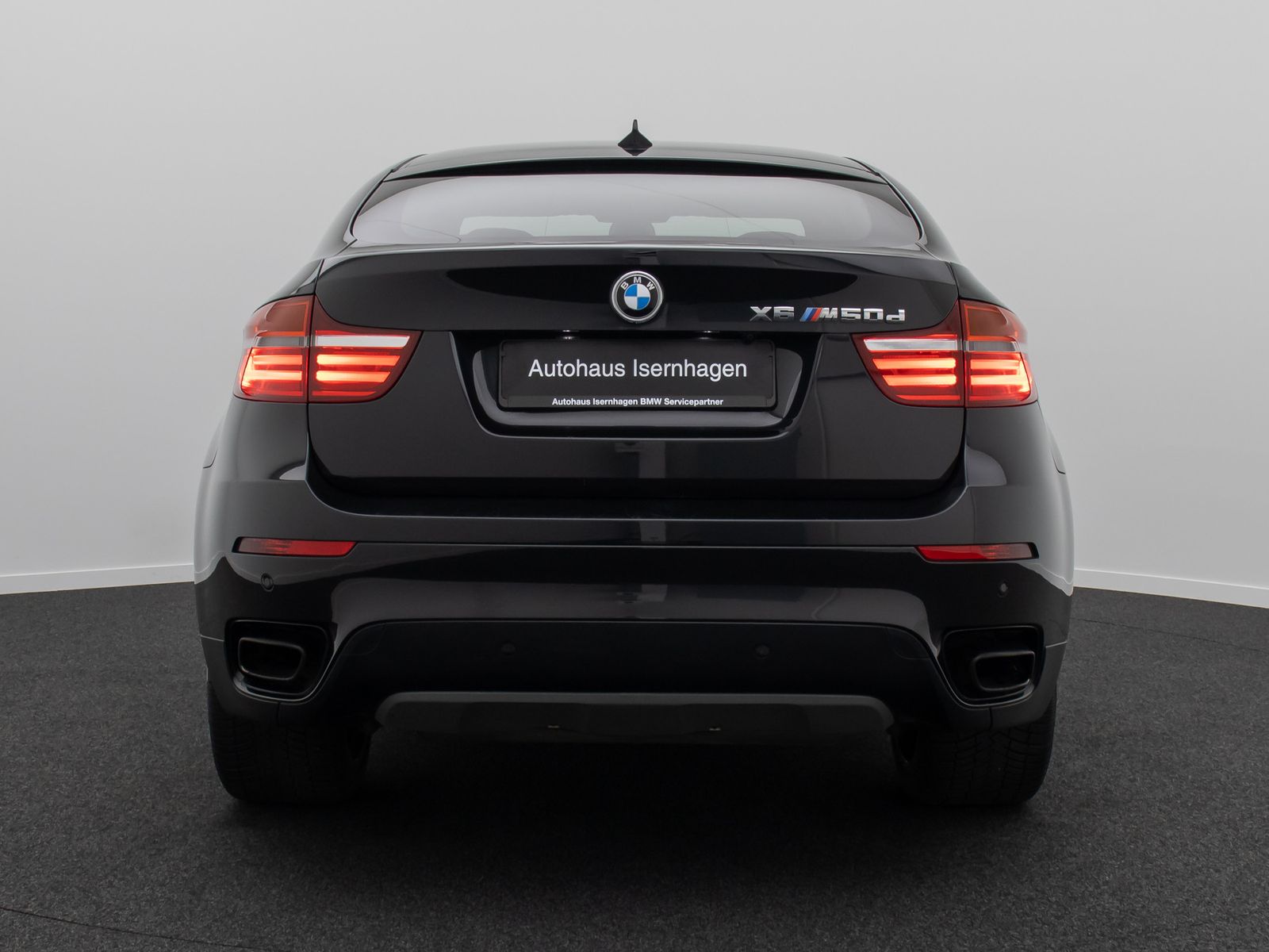 Fahrzeugabbildung BMW X6 M50d ACC HUD Bi-Xenon 360°SoftClose Alarm 20"