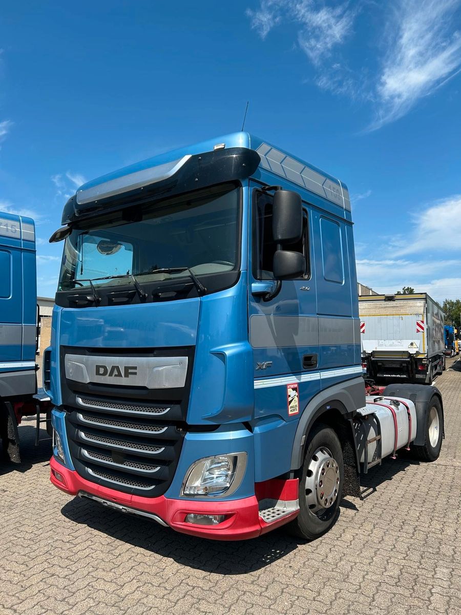 Fahrzeugabbildung DAF 2 Stk. XF 450 FT, ADR